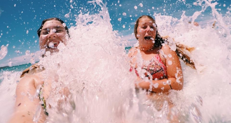 3 Swimming Pool Games Anyone Can Play