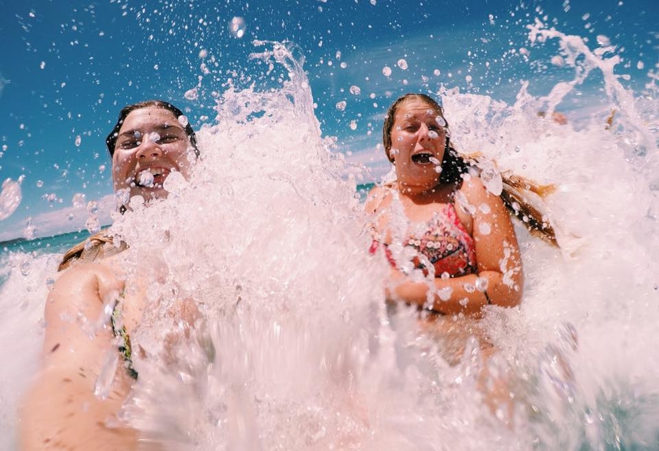 3 Swimming Pool Games Anyone Can Play